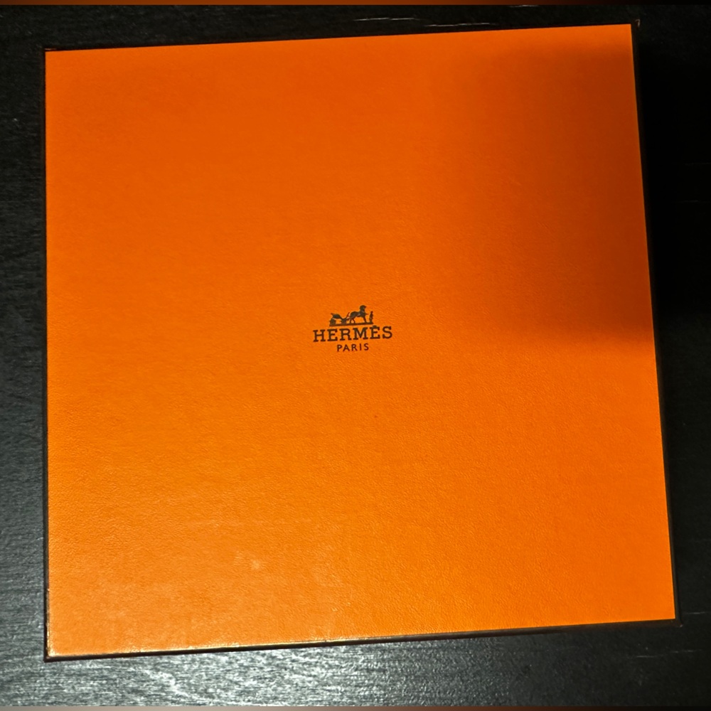 Hermès Belt with Gold Buckle - Picture 4 of 5